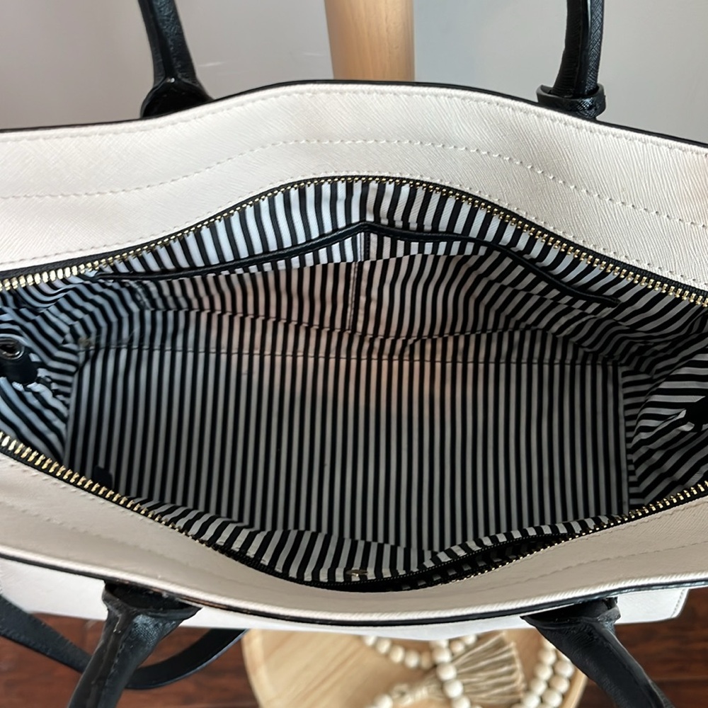 Kate Spade Black and White Satchel - Picture 4 of 16